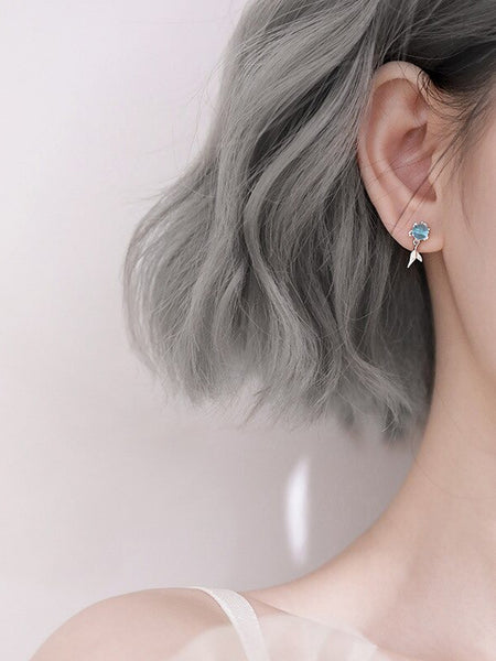 BAQLESS クリスタルスタッドピアス キャッチレスピアス スワロフスキークリスタル／Baqless（バック