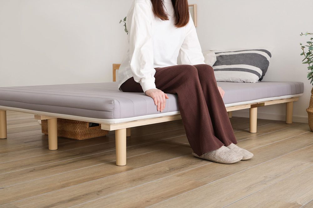 脚付きベッド ウレタンロールマットレス［セミシングル］