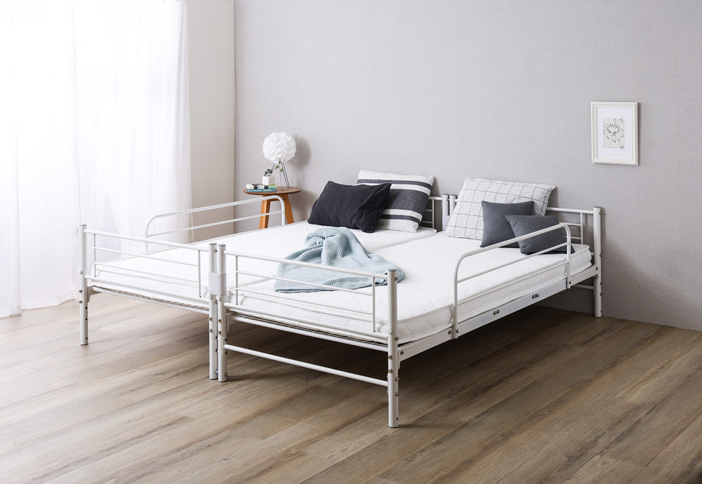 並べて連結も可能　パイプ2段ベッド