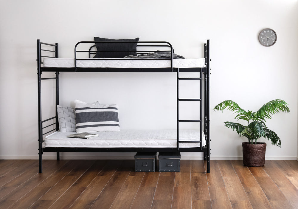 並べて連結も可能　パイプ2段ベッド