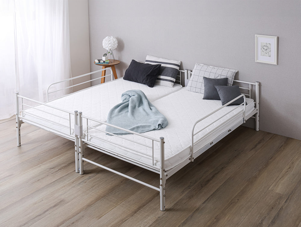 並べて連結も可能　パイプ2段ベッド